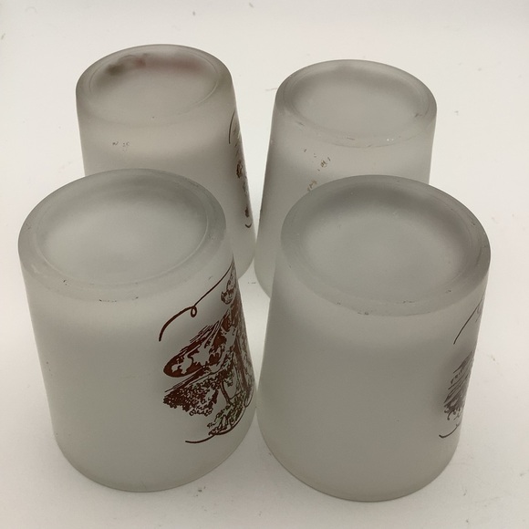 Four Currier & Ives Frosted Painted Glasses - Picture 7 of 7